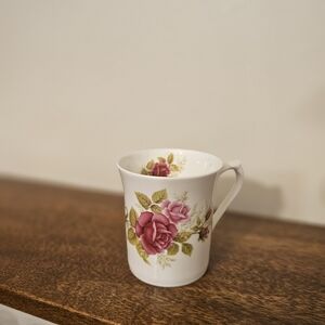 Heritage White Mug with Pink Roses